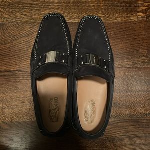 Suede Salvatore Ferragamo driver in navy